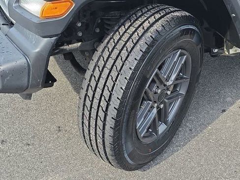 Used 2024 Jeep Wrangler Sport S image 35