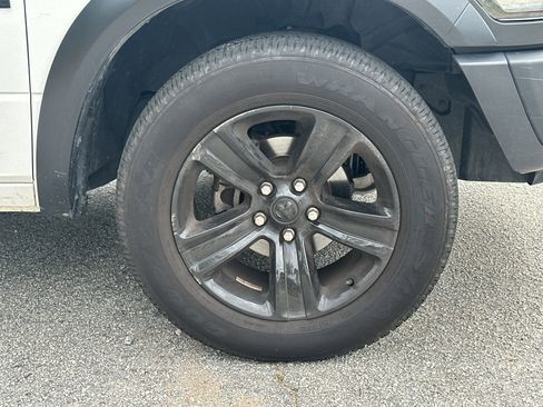 Used 2024 RAM 1500 Classic Warlock AWD/4WD image 12