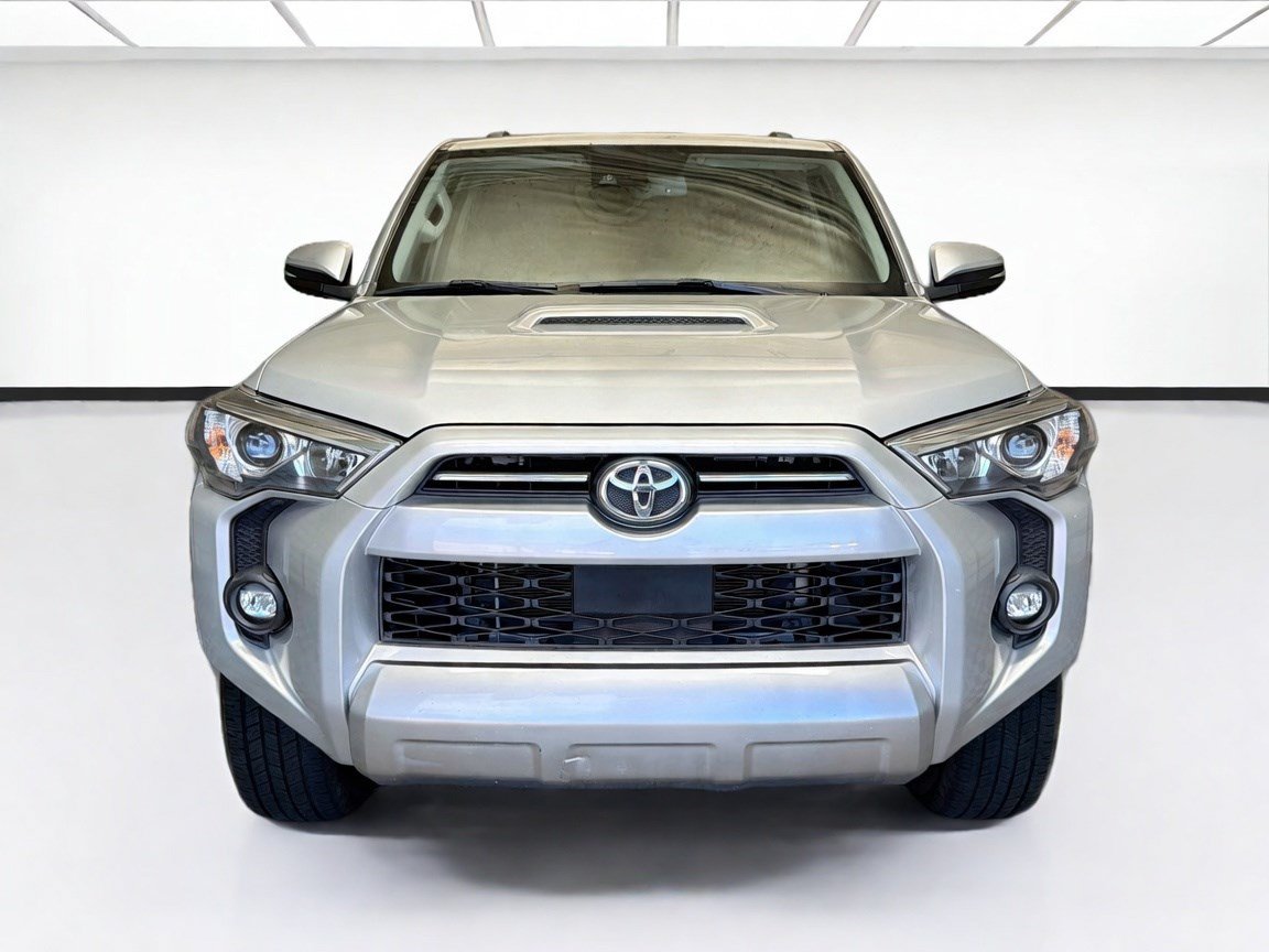 Used 2022 Toyota 4Runner TRD Off-Road Premium AWD/4WD image 2