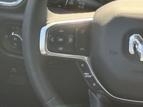 Used 2025 RAM 1500 Laramie AWD/4WD image 15
