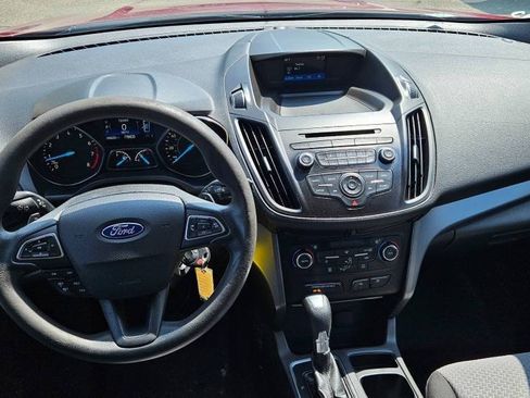 Used 2017 Ford Escape SE AWD/4WD image 10
