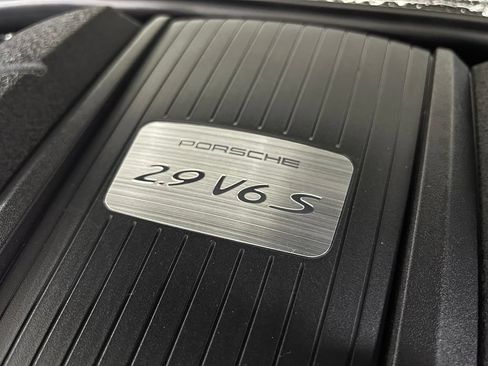 Used 2022 Porsche Macan S AWD/4WD image 45