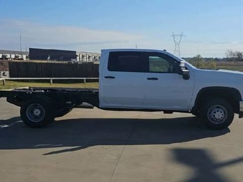 New 2026 Chevrolet Silverado 3500 W/T AWD/4WD image 9