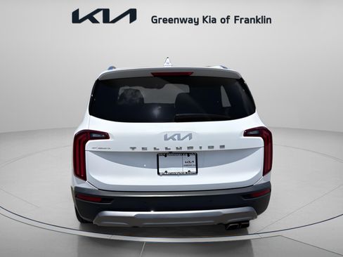 Used 2022 Kia Telluride EX w/ EX Premium Package FWD image 6