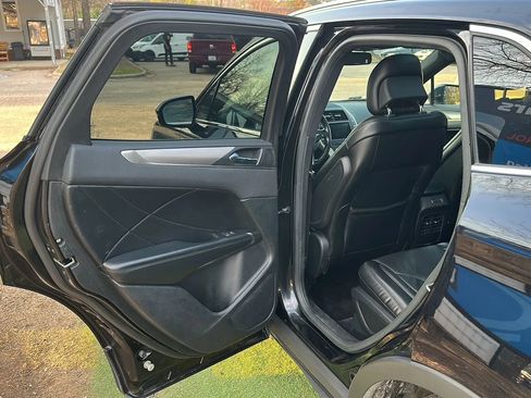 Used 2017 Lincoln MKC Reserve w/ Technology Package image 19