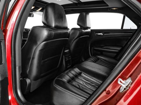 Used 2022 Chrysler 300 S image 37