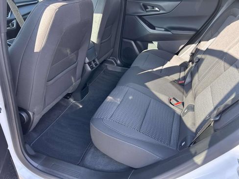 Used 2026 Chevrolet Equinox LT FWD image 12
