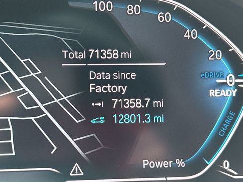 Used 2021 BMW 330e w/ Premium Package RWD image 19