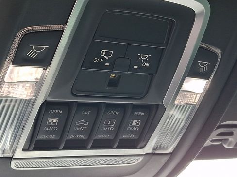 Used 2019 RAM 1500 Big Horn AWD/4WD image 28