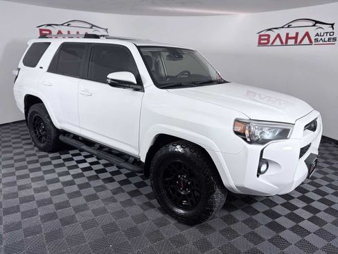 Used 2021 Toyota 4Runner SR5 Premium w/ Moonroof Package RWD image 8