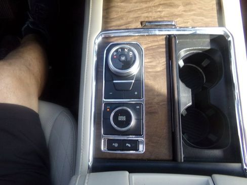 Used 2021 Ford Expedition Platinum AWD/4WD image 23