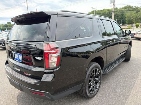 Certified 2024 Chevrolet Suburban RST w/ Luxury Package AWD/4WD image 34