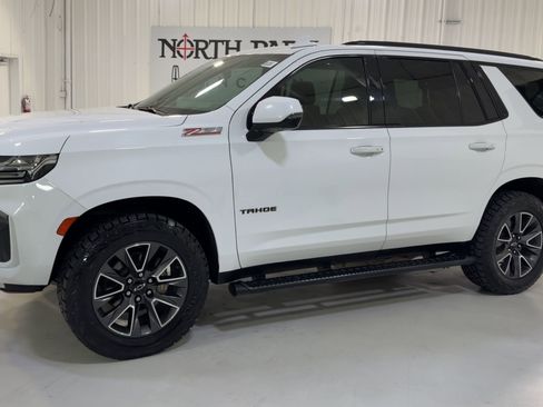 Used 2021 Chevrolet Tahoe Z71 w/ Z71 Signature Package image 6