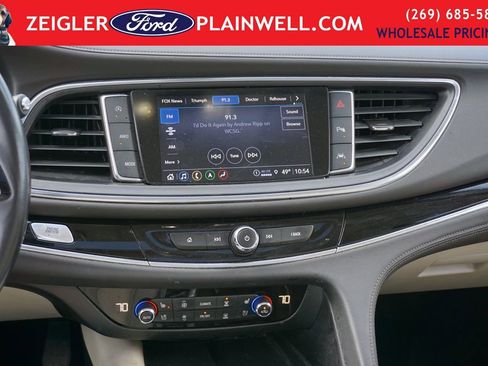 Used 2023 Buick Enclave Avenir w/ Avenir Technology Package AWD/4WD image 17