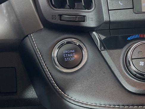 Used 2018 Toyota RAV4 XLE image 23