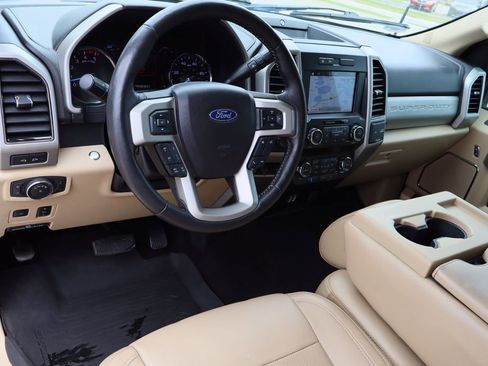 Used 2019 Ford F250 Lariat w/ Lariat Ultimate Package RWD image 12