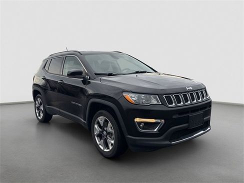 Used 2017 Jeep Compass Limited image 8