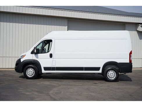 Used 2023 RAM ProMaster 2500 image 6