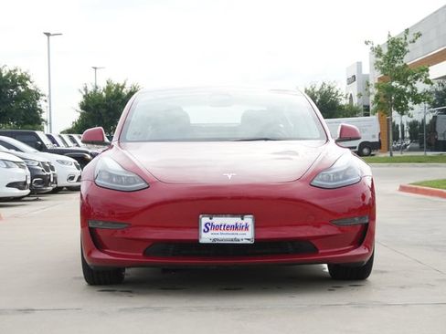 Used 2023 Tesla Model 3 Standard Range RWD image 2