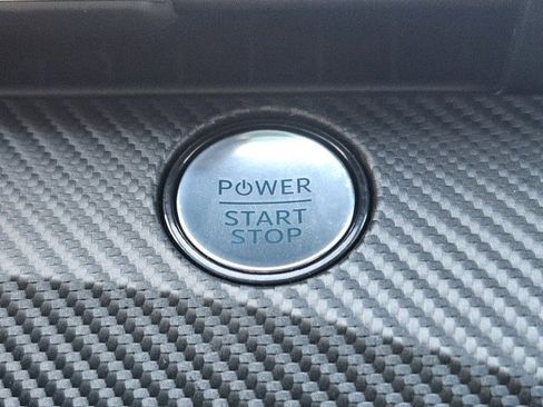 Used 2025 Ford Mustang Mach-E Premium image 19