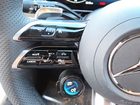 New 2026 Mercedes-Benz GLC 43 AMG 4MATIC image 11