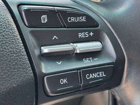 Used 2018 Hyundai Kona Limited FWD image 12