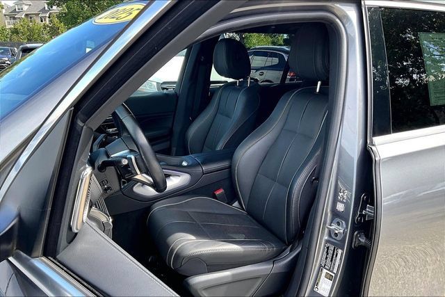 Certified 2025 Mercedes-Benz GLS 450 4MATIC image 6