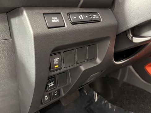 New 2026 Nissan Frontier PRO-4X w/ Tow Package AWD/4WD image 32