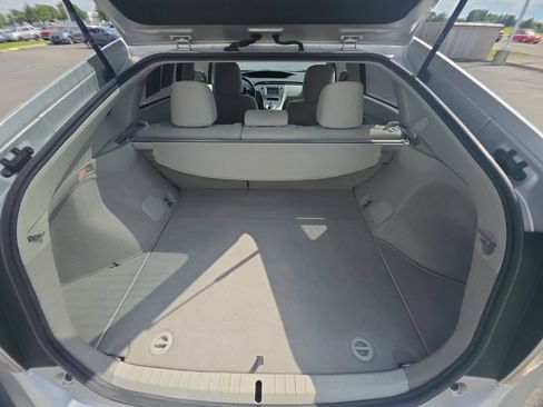 Used 2015 Toyota Prius Three FWD image 29