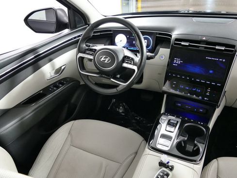 Used 2024 Hyundai Tucson Limited AWD/4WD image 24