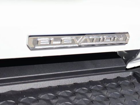 New 2026 GMC Canyon Elevation image 6