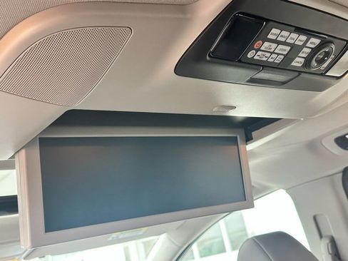 Used 2014 Honda Odyssey Touring Elite image 14