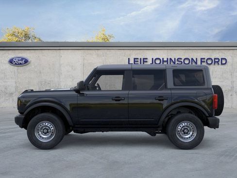 New 2025 Ford Bronco 4-Door image 3