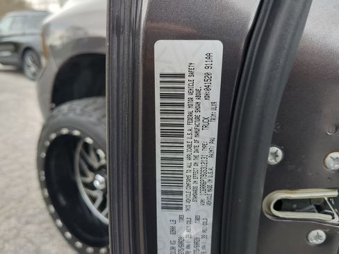 Used 2016 RAM 1500 Limited image 29