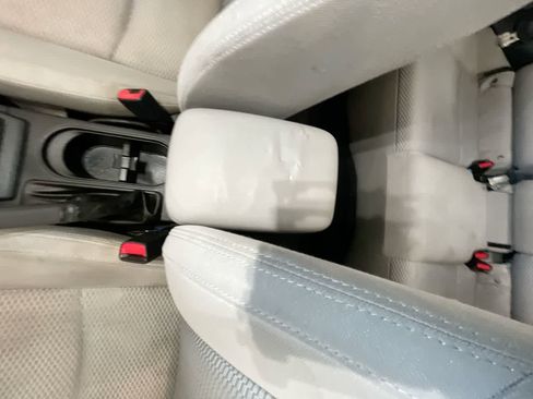 Used 2017 Subaru Forester 2.5i Premium image 20