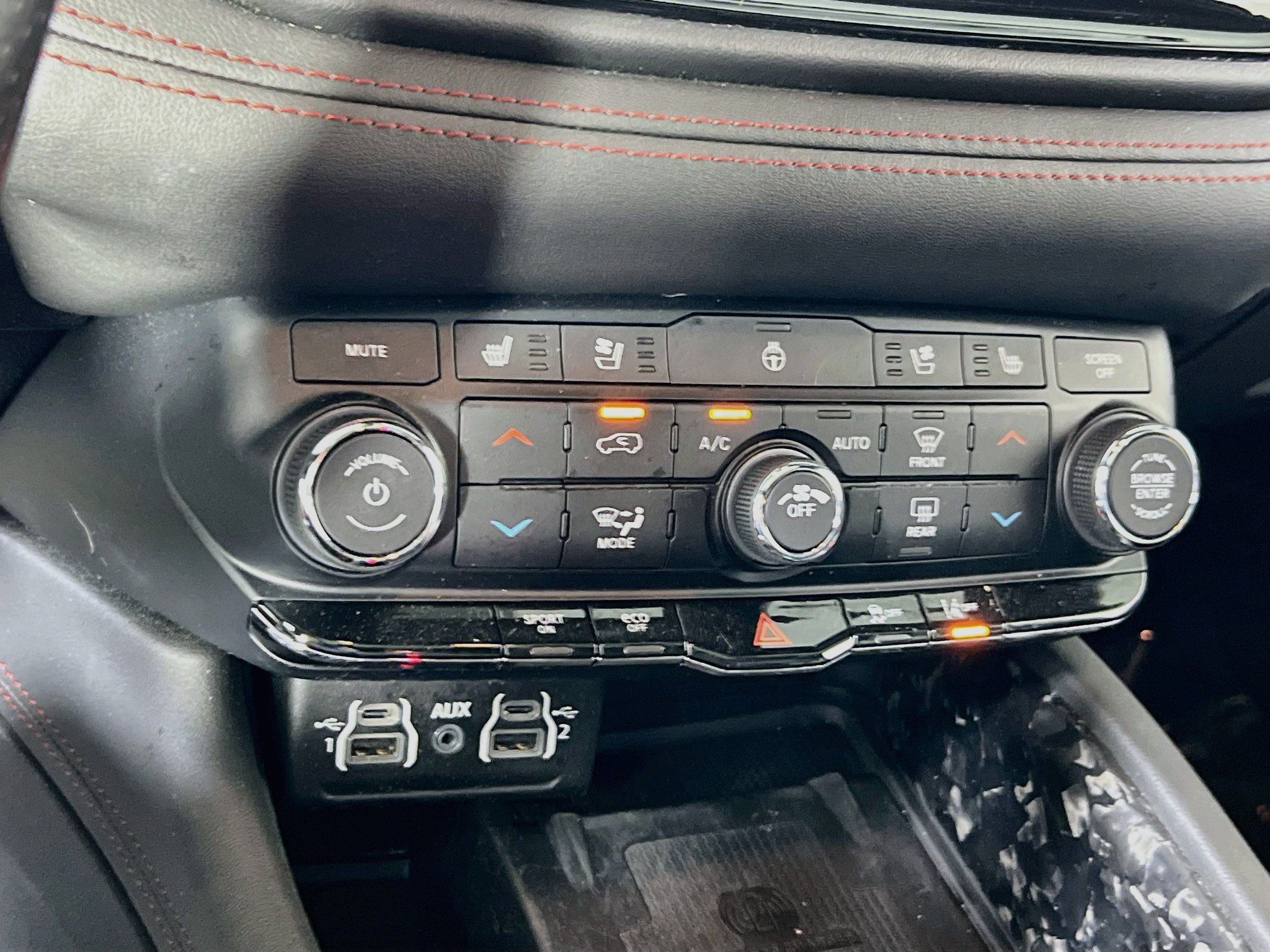 Used 2023 Dodge Durango R/T AWD/4WD image 16