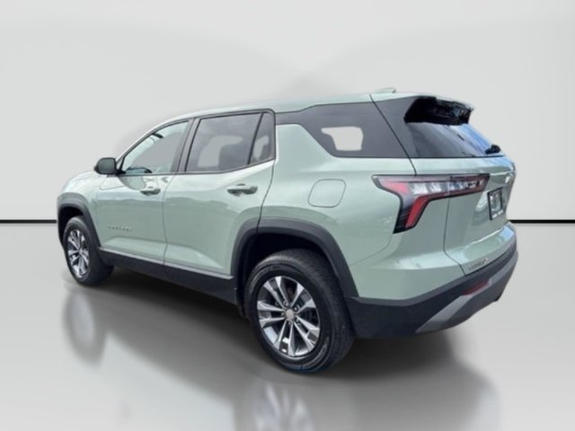 Used 2026 Chevrolet Equinox LT FWD image 3