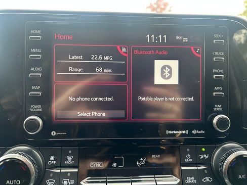 Used 2022 Toyota Highlander XLE image 13