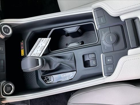New 2026 Toyota Grand Highlander FWD image 7