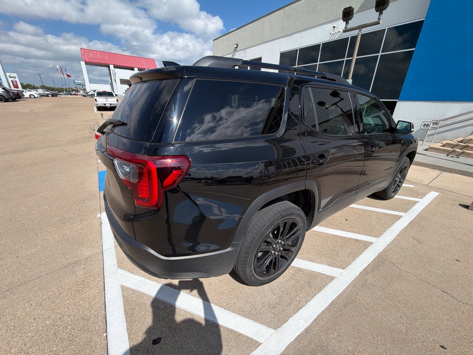 Used 2023 GMC Acadia SLT w/ Elevation Edition FWD image 20