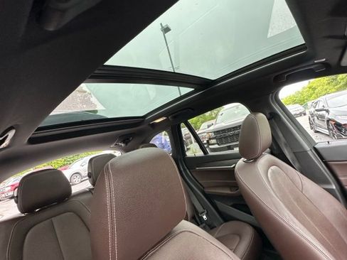 Used 2017 BMW X1 xDrive28i AWD/4WD image 7