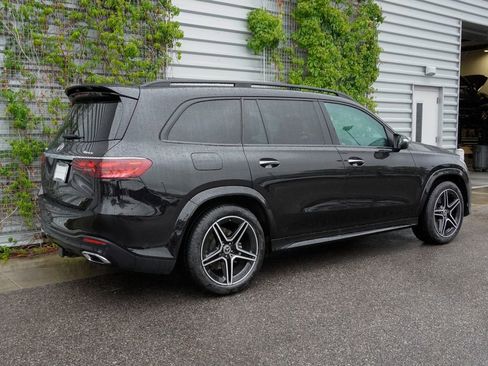 Used 2024 Mercedes-Benz GLS 450 4MATIC image 4