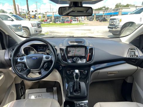 Used 2014 Ford Escape Titanium FWD image 11