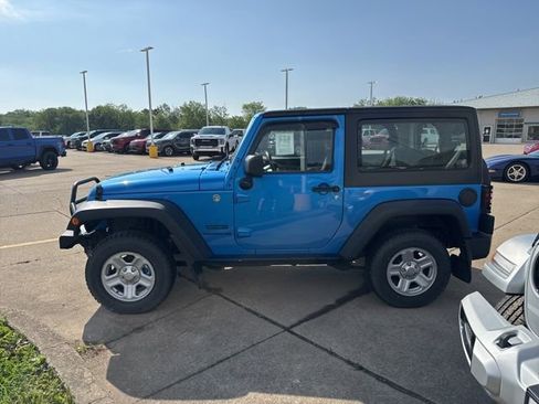 Used 2015 Jeep Wrangler Sport AWD/4WD image 4