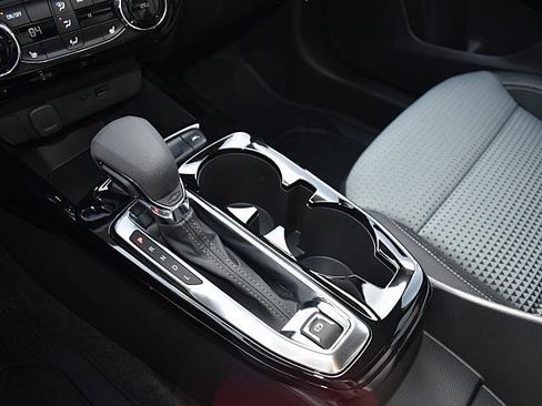 New 2026 Chevrolet Trax LT image 12