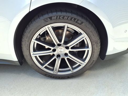Used 2024 Porsche Panamera RWD image 13