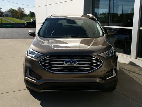 Used 2019 Ford Edge Titanium image 6