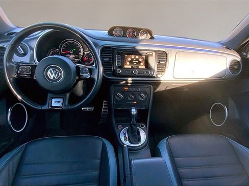 Used 2014 Volkswagen Beetle R-Line image 16