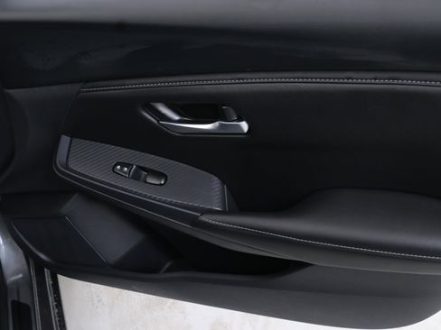 Used 2025 Nissan Sentra SV image 31