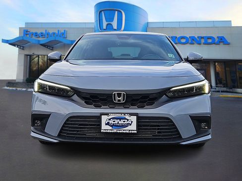 Used 2024 Honda Civic Sport Touring image 2